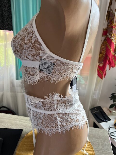 Set lenjerie intimă din două piese – Alb