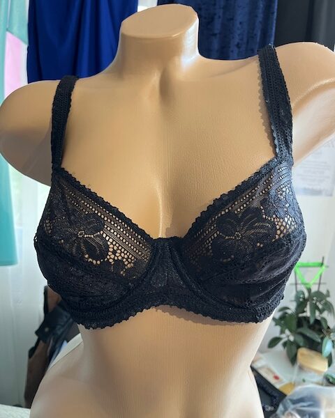 Sutien cu sarma dantelat