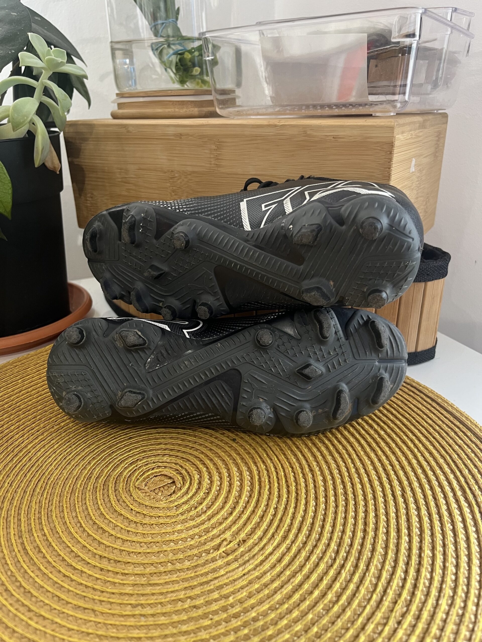 Ghete de fotbal Puma