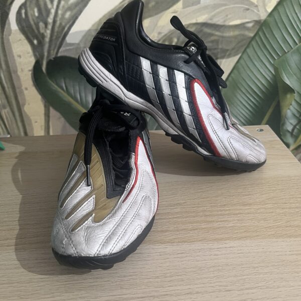 Ghete de fotbal Adidas Predator