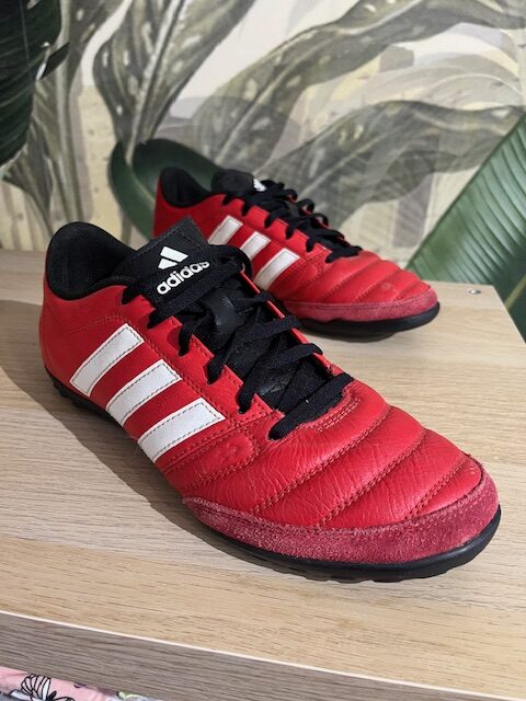 Ghete fotbal Adidas marime 41