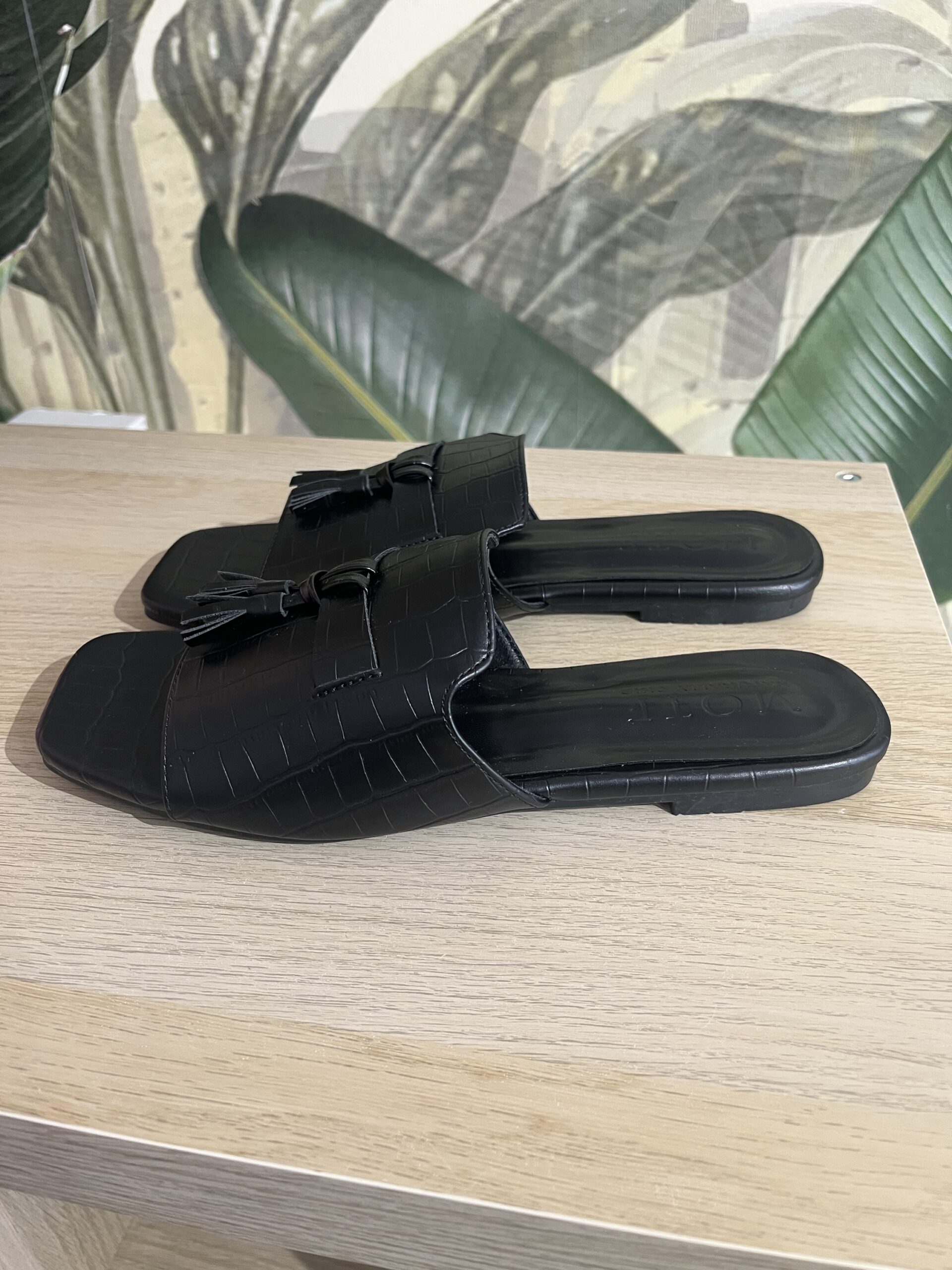 Slapi Motf marime 40